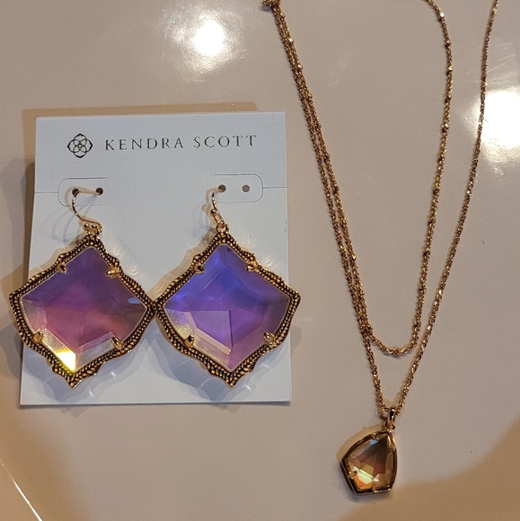 NWT BEAUTIFUL KENDRA SCOTT FACETED EARRINGS & LAYERED NECKLACE BUNDLE - Picture 4 of 13